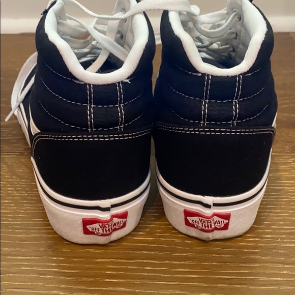 Vans high top black and white shoes - Picture 3 of 5